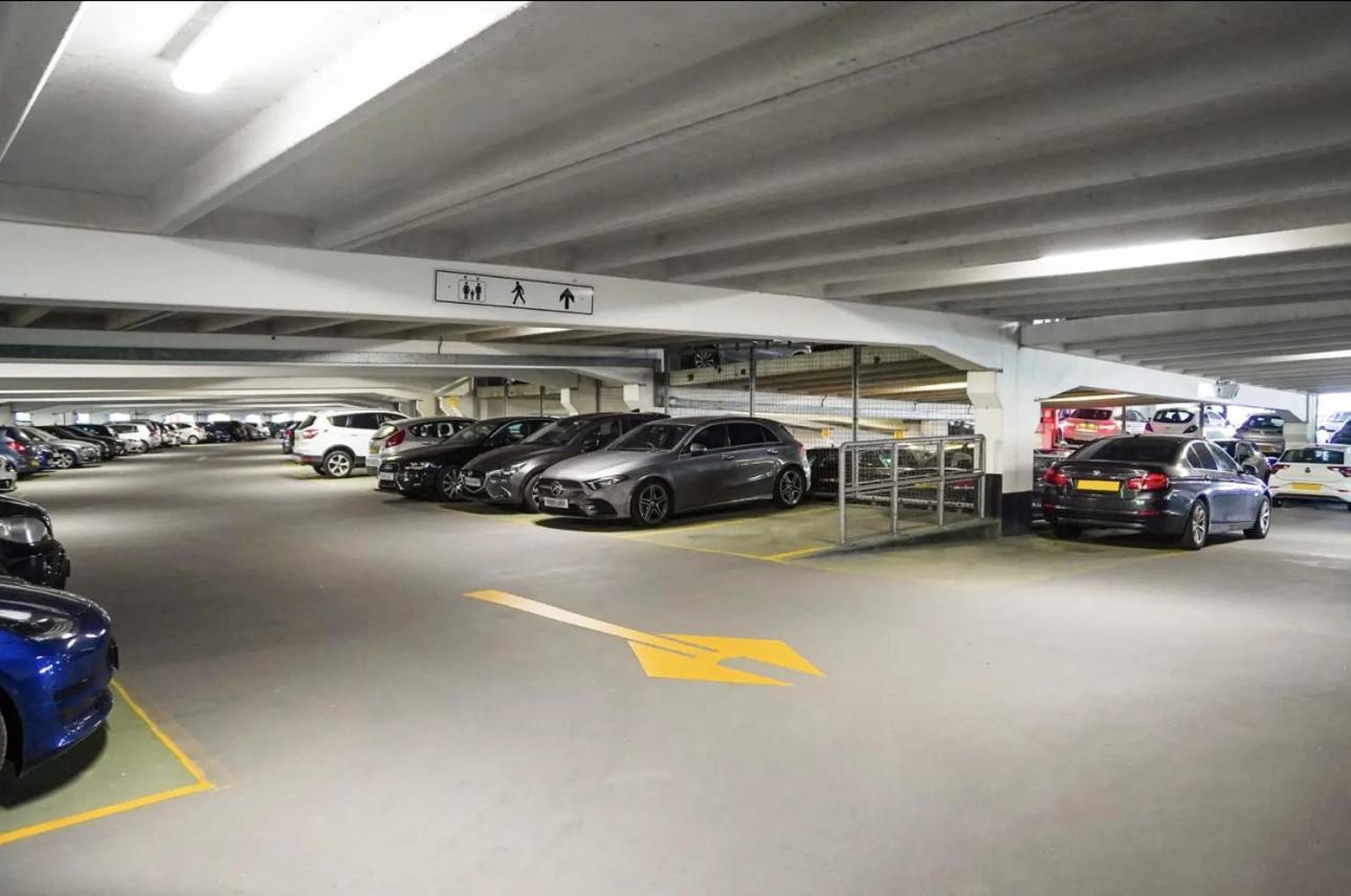 Central Leeds Dock Apt&Free Secure Parking! المظهر الخارجي الصورة